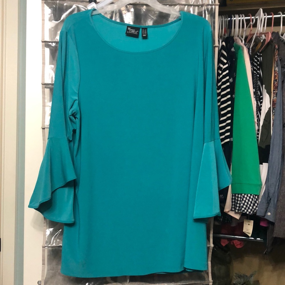 Bell sleeve top